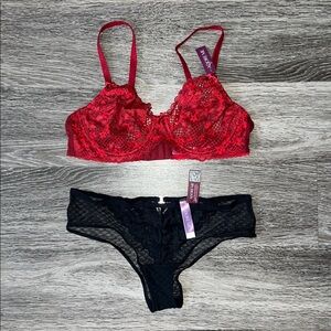 NWT Adore Me Scarlet and Ebony Lace Bra and Pantie Set (36C/Small)